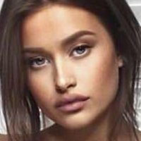 Lexi Wood Nua