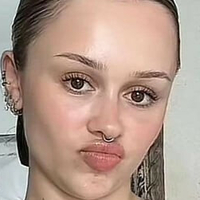 Lila Janowska Nua