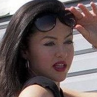 Linna Pearl Nua