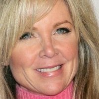 Lisa Hartman Nua
