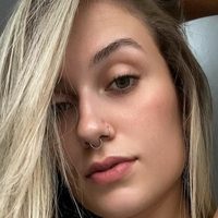 louiseadams Nua