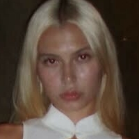 Lucia Manfredi Nua