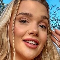 Lucy Dawson Nua
