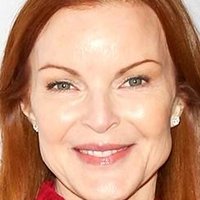 Marcia Cross Nua