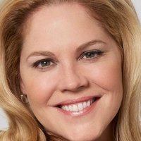 Mary McCormack Nua