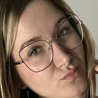 Mia Cruz Nua