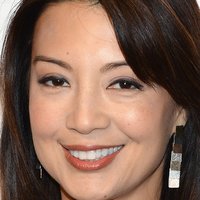 Ming-Na Wen Nua