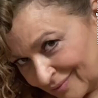 Nadia Sawalha Nua