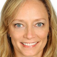 Paula Mitchell Nua
