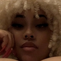 Queeen_savage Nua