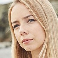 Sacha Parkinson Nua