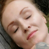 scarlettredding Nua
