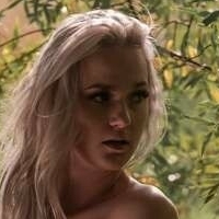 Sensual.Lauri Nua