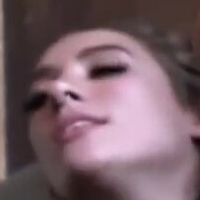 Sofie Reyez Nua