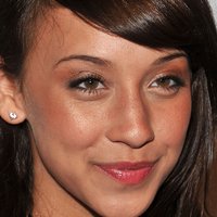 Stella Maeve Nua