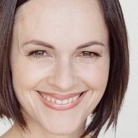 Susan May Pratt Nua