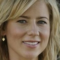 Traylor Howard Nua