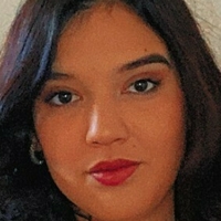 Valeria Flores Nua