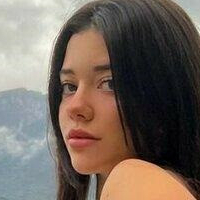 Vanessa Reinhard Nua