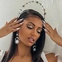 Victoria Ellyse Nua