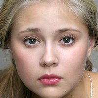 Viktoriya Romanenko Nua