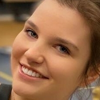 Vivien Keszthelyi Nua