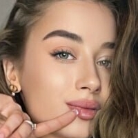 xlucyliux Nua