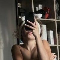 Zelentsova Nicole Nua